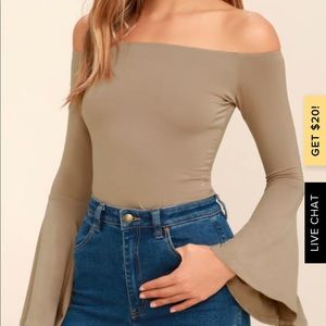 NWT Lulus flirt factor taupe off shoulder top